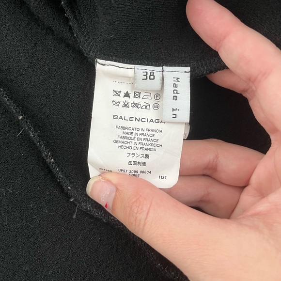 VINTAGE BALENCIAGA TRENCH WITH BEAUTIFUL DETAILING. - Picture 8 of 8